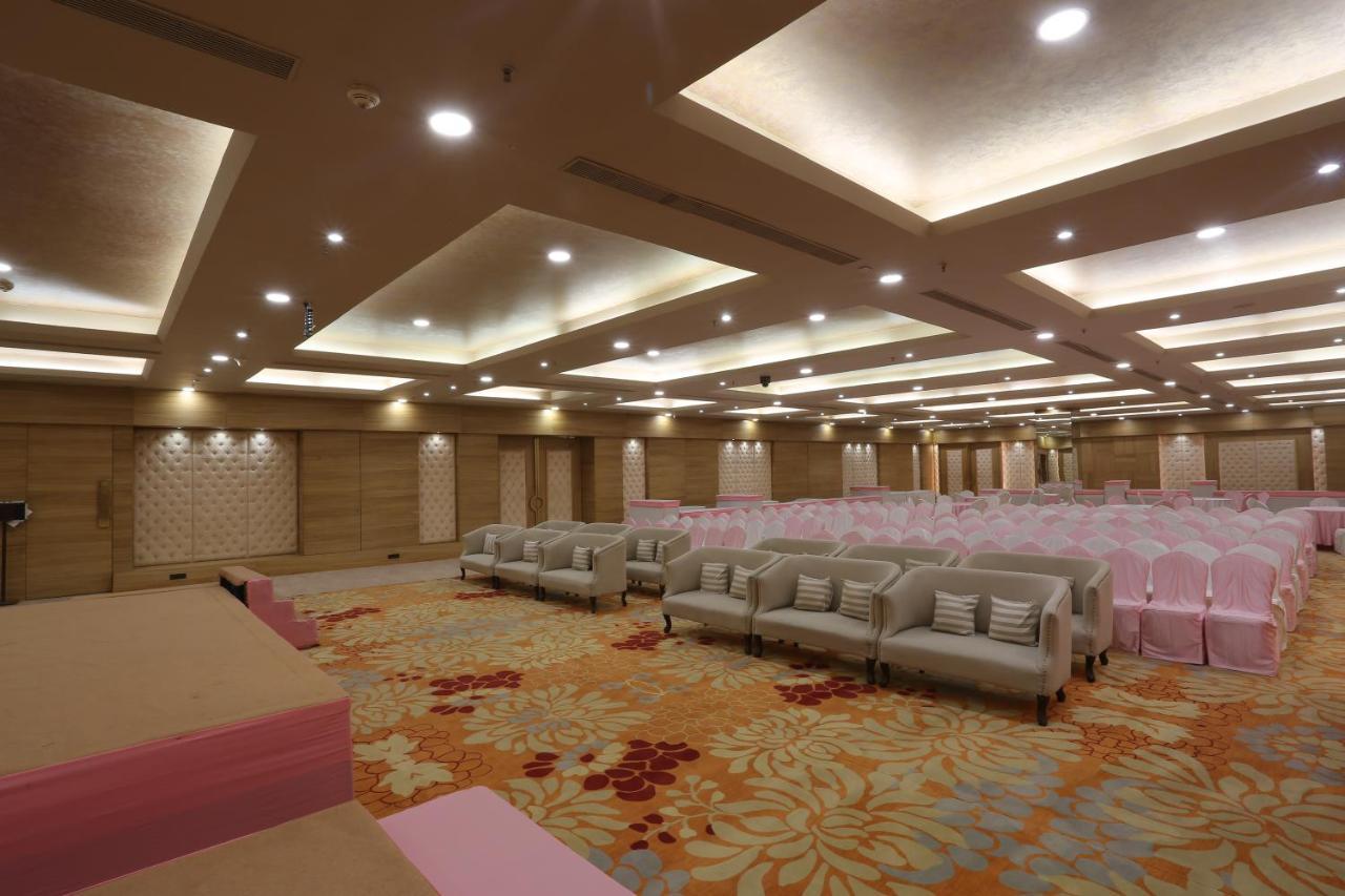 מלון אחמדאבאד Ymca International Centre מראה חיצוני תמונה